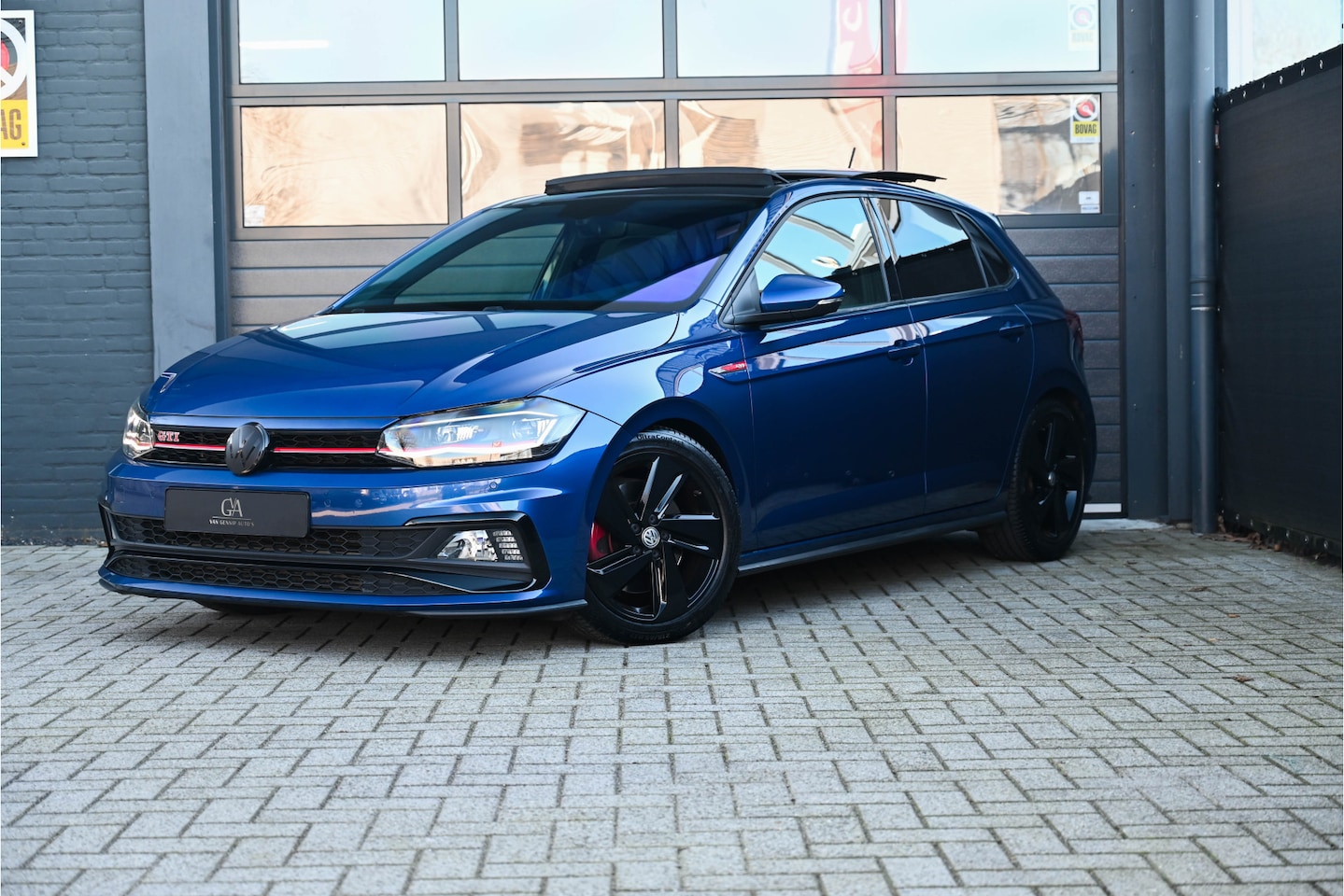 Volkswagen Polo - 2.0 TSI GTI PANO, ACC,CAMERA - AutoWereld.nl