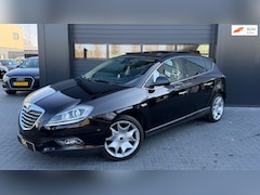 Lancia Delta - 1.8-16V Di Executive Automaat|Pano|Airco