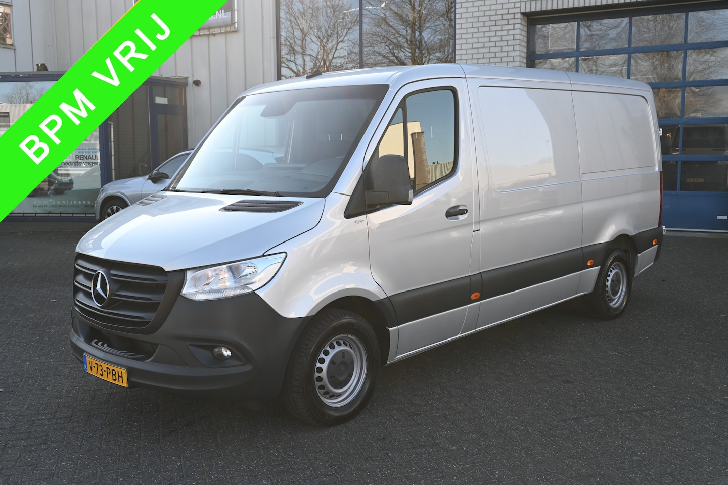 Mercedes-Benz Sprinter - 315 CDI L2H1 RWD 3500 kg trekhaak, Geveerde stoel, MBUX 10.25, Werkplaats inrichting - AutoWereld.nl