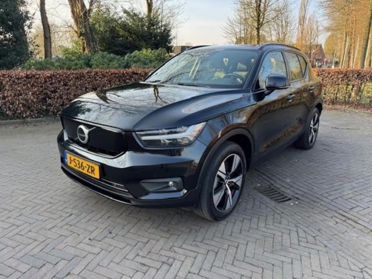 Volvo XC40 - Recharge P8 AWD R-Design/Acarplay/Leer/Led/Garantie - AutoWereld.nl