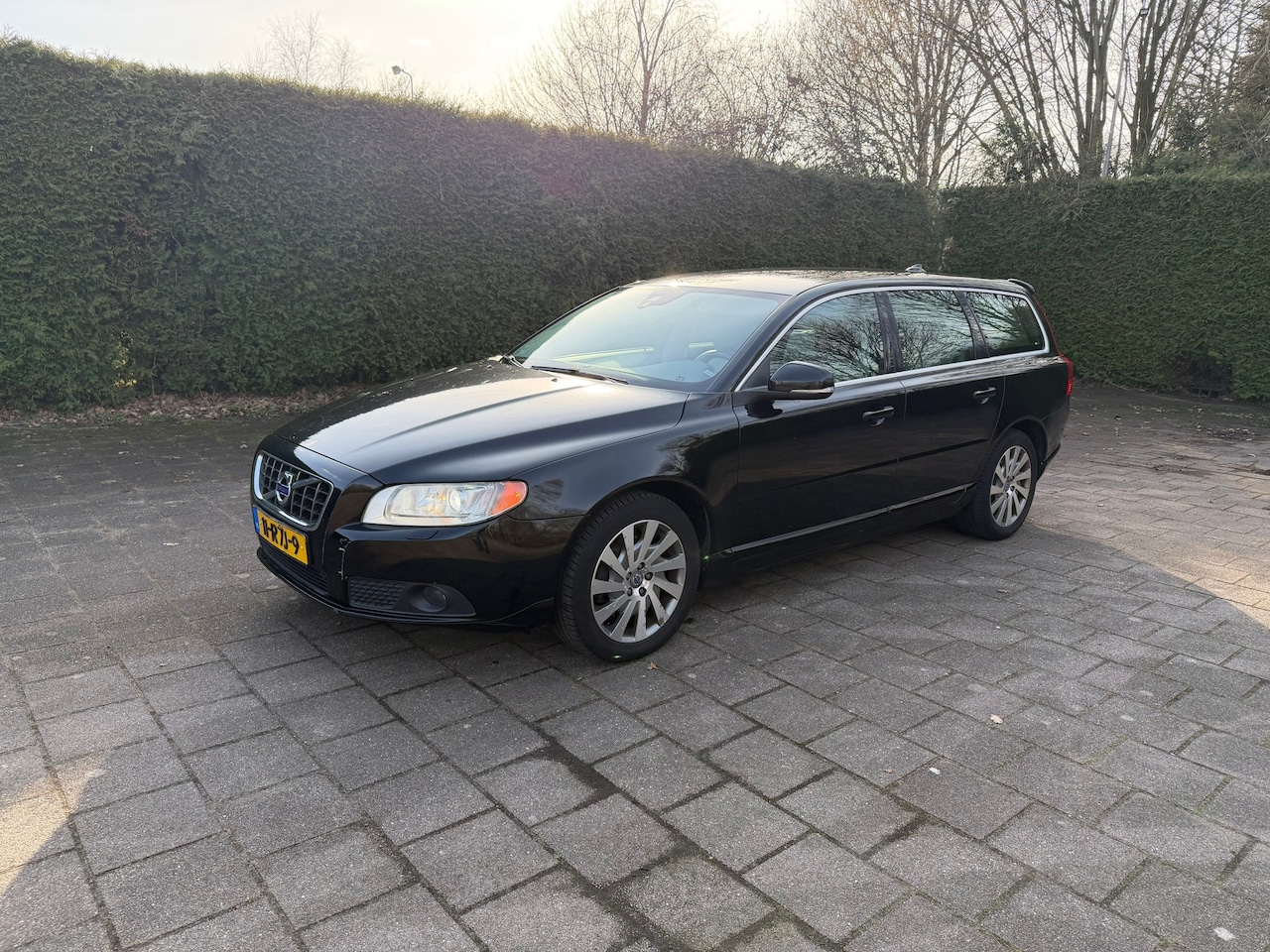 Volvo V70 - 2.0 D3 Limited Edition lift - AutoWereld.nl