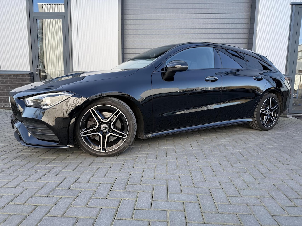Mercedes-Benz CLA-klasse Shooting Brake - 250 e Premium Plus AMG - AutoWereld.nl