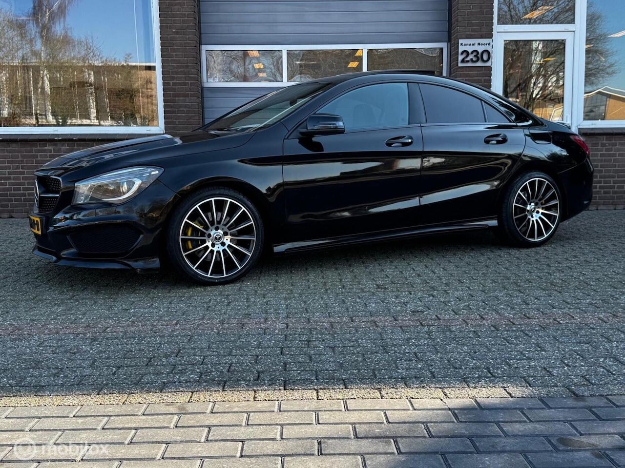 Mercedes-Benz CLA-Klasse - 250 Edition 1 AUT LEDER/PANO/ECC-AIRCO - AutoWereld.nl