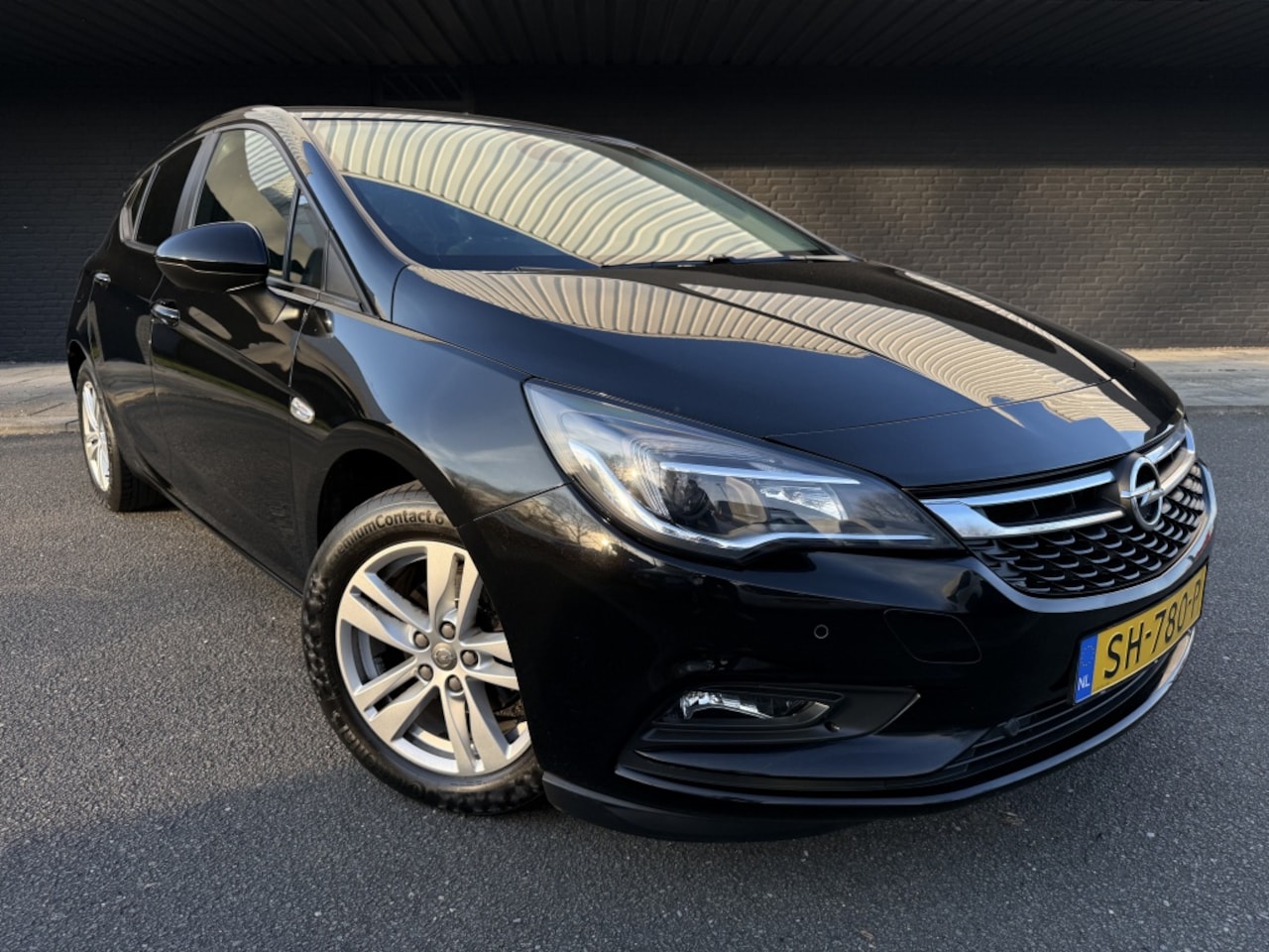 Opel Astra - 1.0 Innovation // Automaat // 65.000km // - AutoWereld.nl