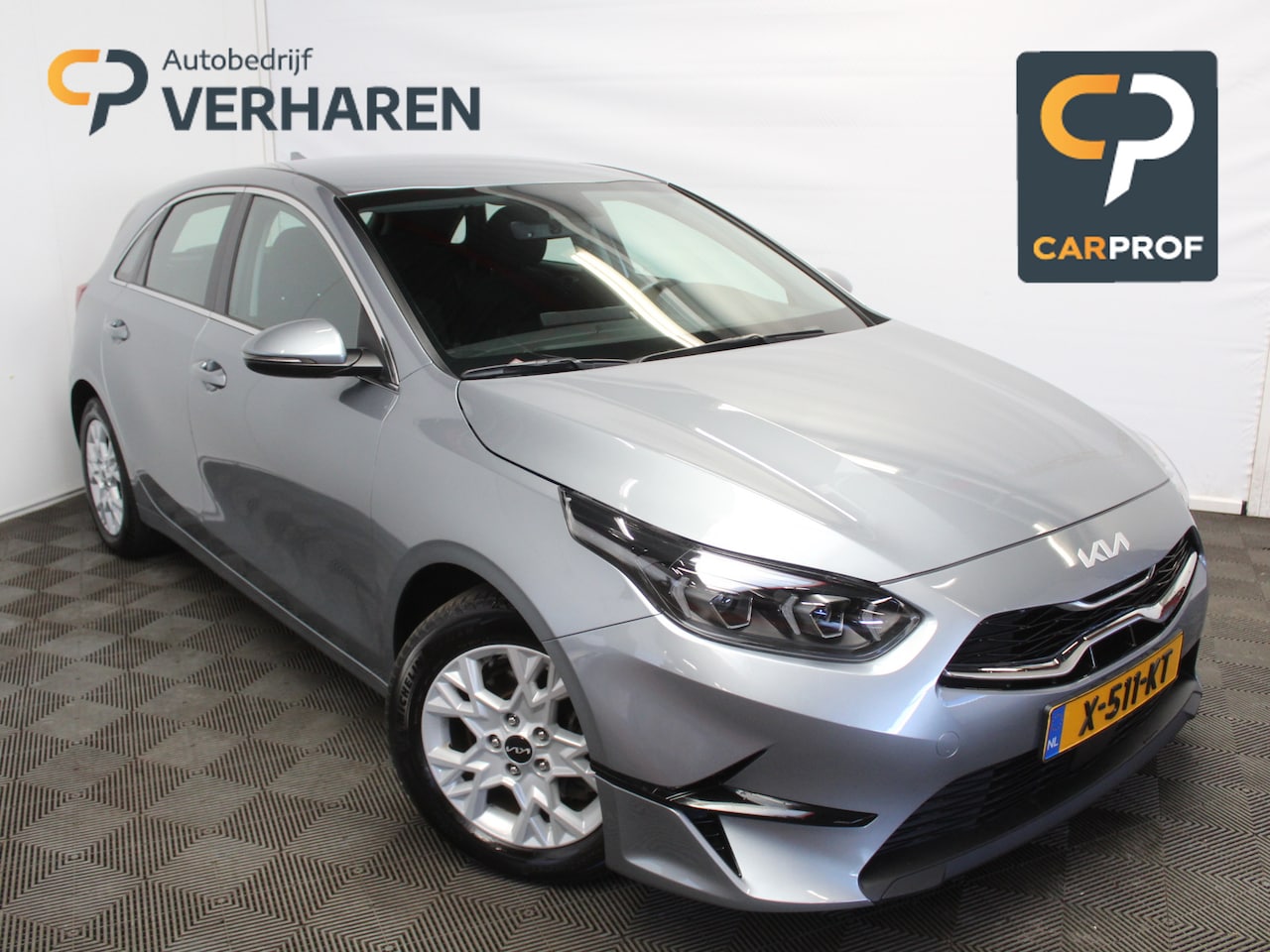 Kia Cee'd - Ceed 1.0 T-GDi DynamicLine CLIMATE | CAMERA | CARPLAY | LED | LMV16 | NAVI | PDCA | ADAPCR - AutoWereld.nl