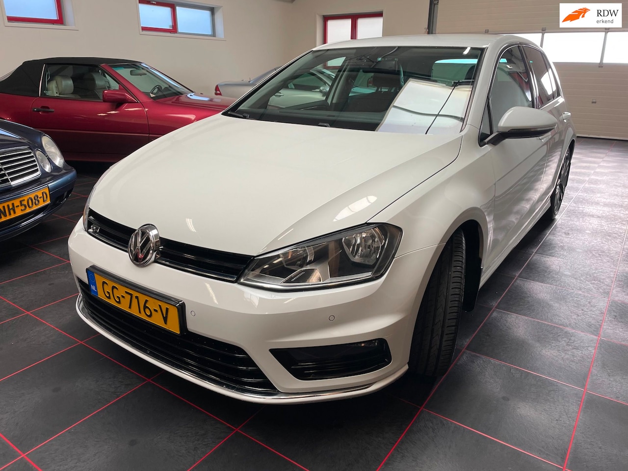 Volkswagen Golf - 1.2 TSI Business Edition R Line - AutoWereld.nl