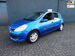 Renault Clio - 1.6-16V Privilège LPG G3 5 DRS