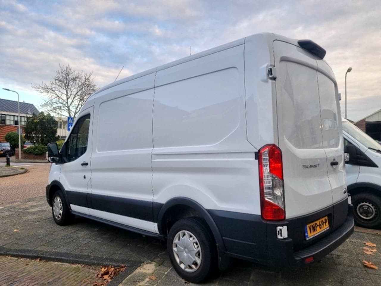 Ford Transit - GB 350 L2H2 TDCi 105pk FWD Trend - AutoWereld.nl