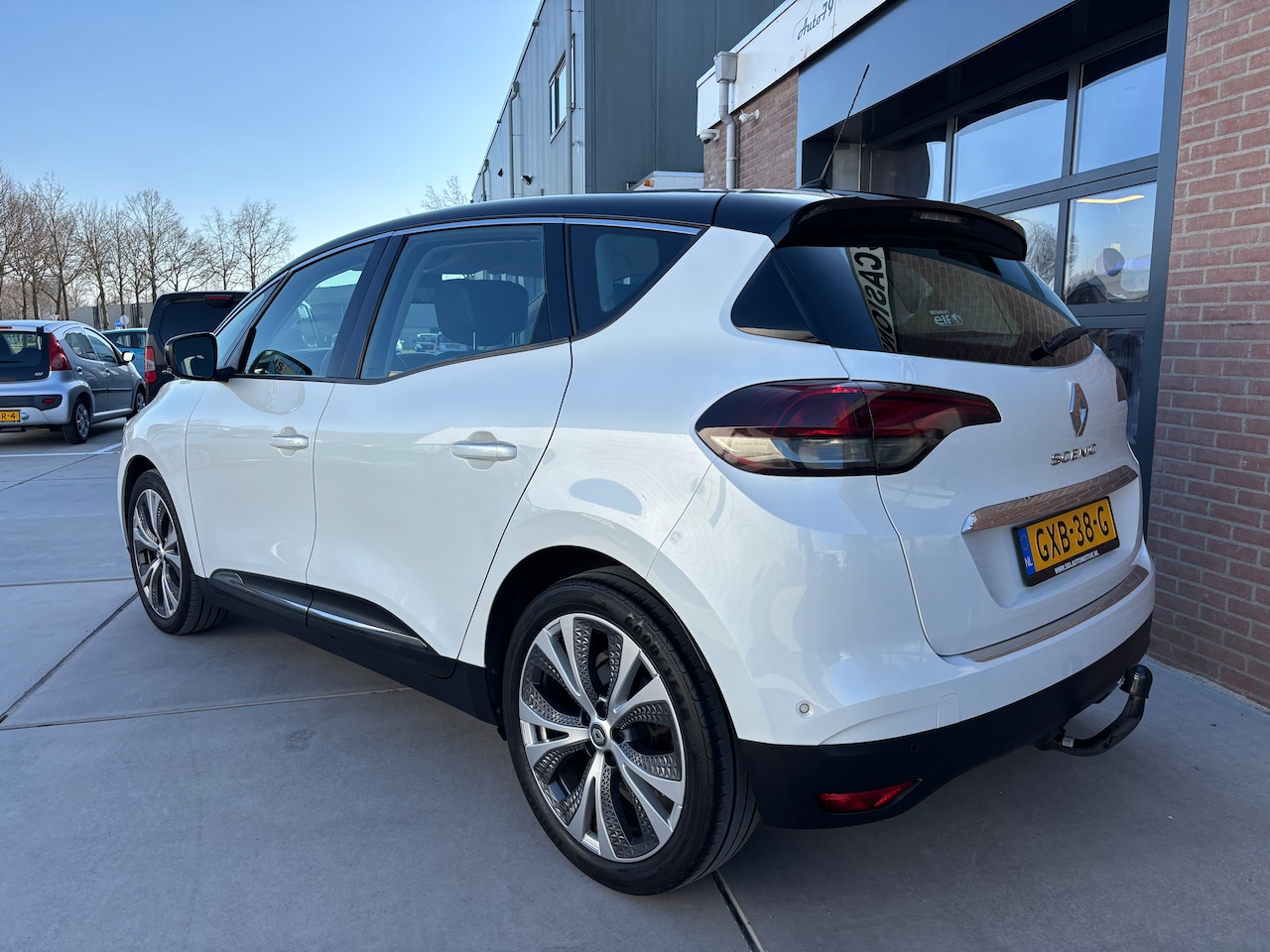 Renault Scénic - 1.2 TCe Intens | Navi. Massage. Trekh. Lage km. Etc.