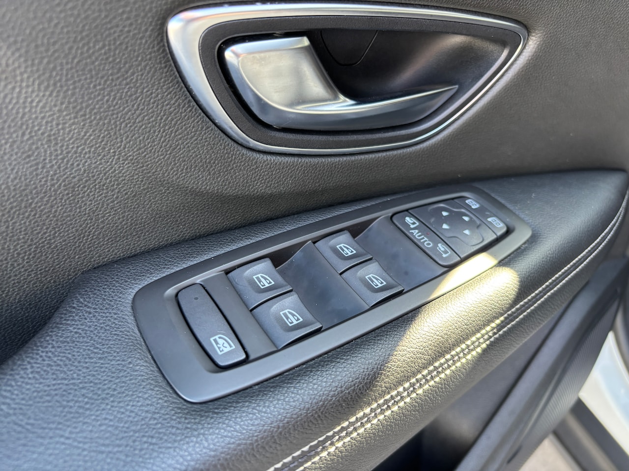 Renault Scénic - 1.2 TCe Intens | Navi. Massage. Trekh. Lage km. Etc.