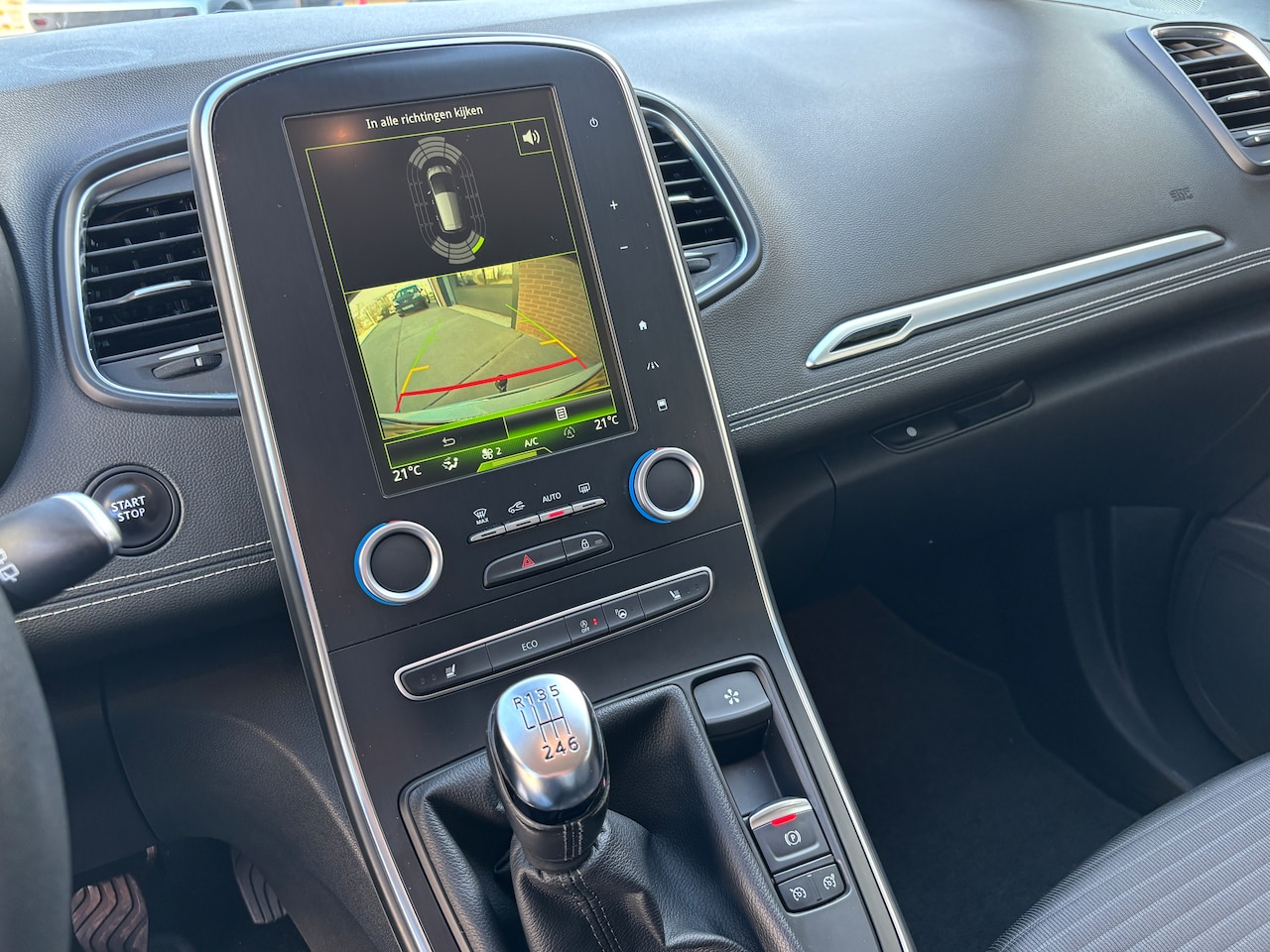 Renault Scénic - 1.2 TCe Intens | Navi. Massage. Trekh. Lage km. Etc.