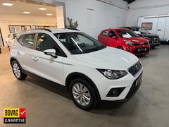 SEAT Arona - 1.0 TSI Style B. Int / Apple carplay / camera