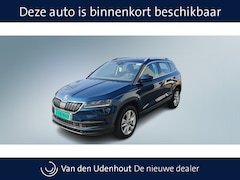 Skoda Karoq - 1.5 TSI 150pk Style Navigatie Stoelverwarming Keyless Stoelgeheugen Camera