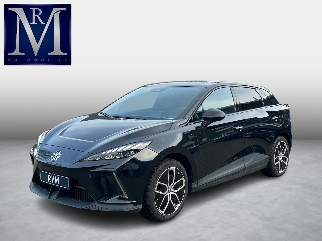 MG MG4 Electric - Luxury 64 kWh SOH 97% | 20.000KM! | 7 JAAR GARANTIE BIJ MG| SUPER COMPLETE AUTO| RONDOMZIC - AutoWereld.nl