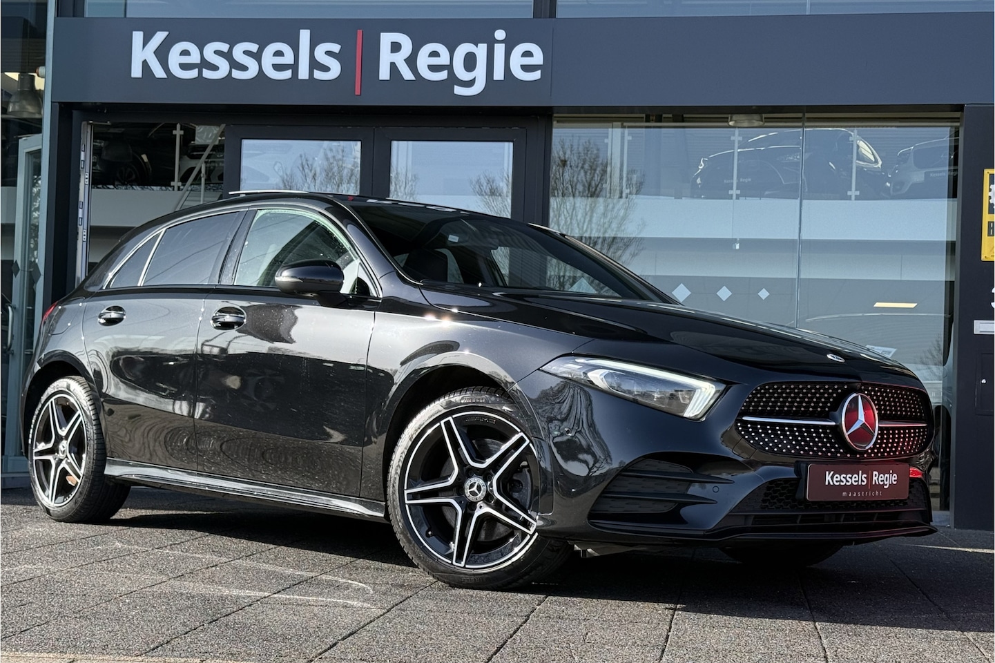 Mercedes-Benz A-klasse - 250 e AMG Night Pano Memory Ambient 360 El.Haak Multibeam Bliss - AutoWereld.nl