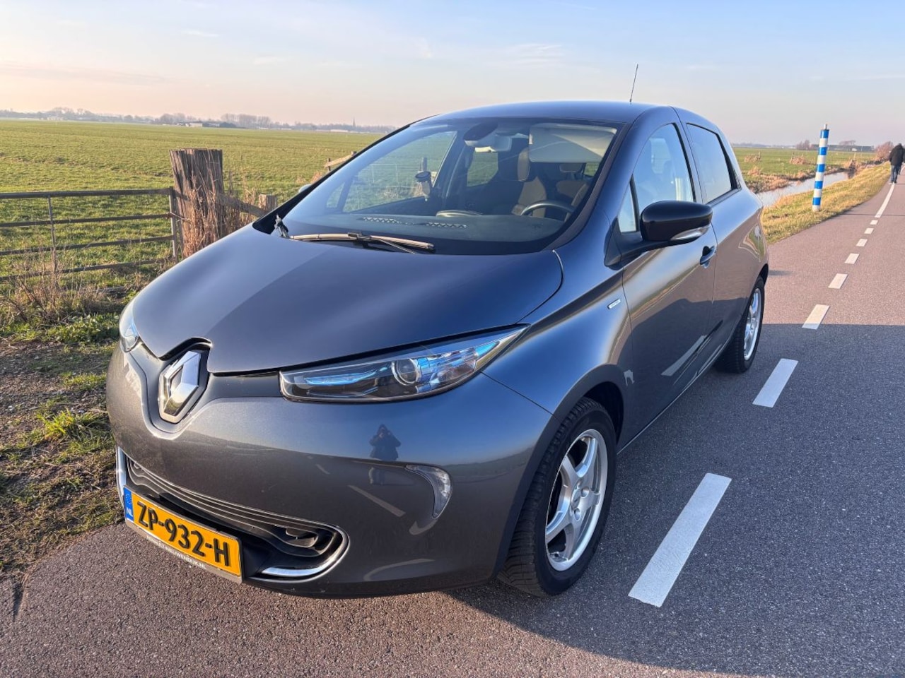 Renault Zoe - R110 Iconic 41 kWh - AutoWereld.nl