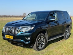 Toyota Land Cruiser 150 - 2.8 D-4D-F Professional Window Van