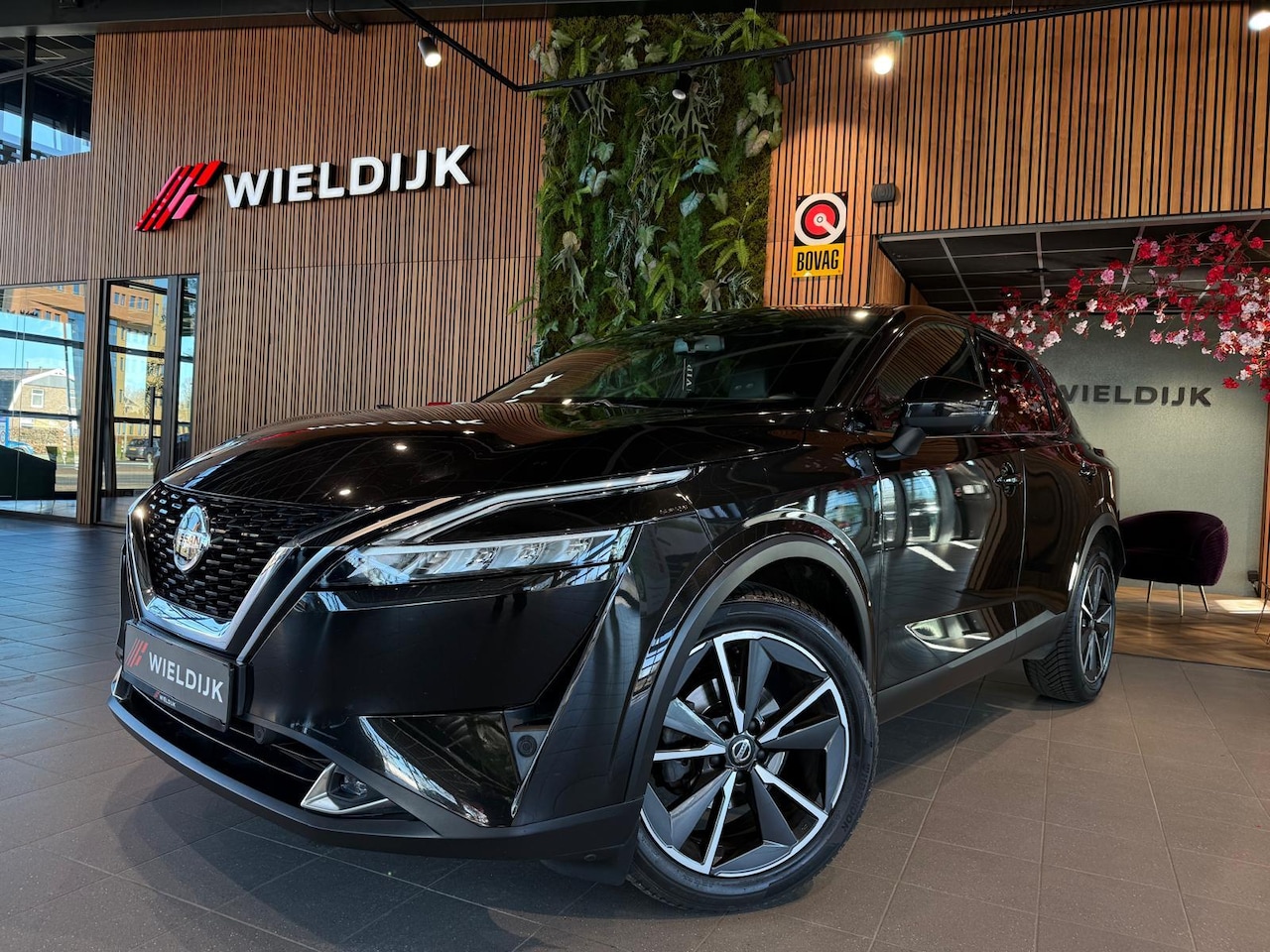 Nissan Qashqai - 1.3 MHEV Xtronic Tekna head up - AutoWereld.nl