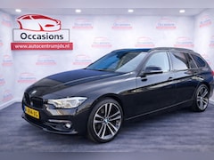 BMW 3-serie Touring - 320i Luxury Edition 180 PK Black Line