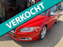 Volvo V70 - 2.5FT R-Design 230PK LEER / XENON / TREKHAAK / PDC