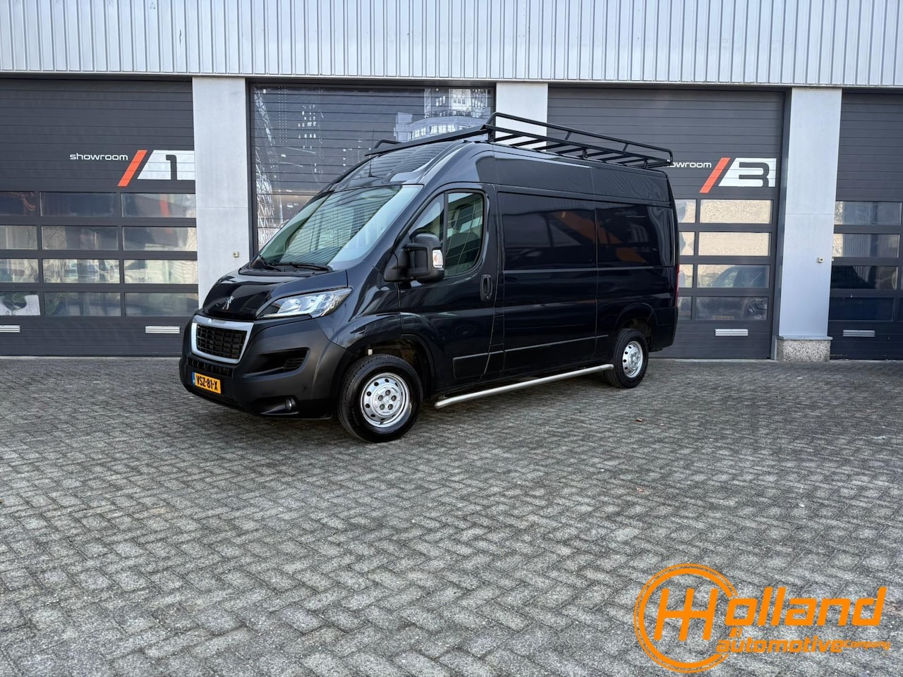 Peugeot Boxer - Bestel 335 2.2 BlueHDi 165 L2H2 Asphalt - AutoWereld.nl