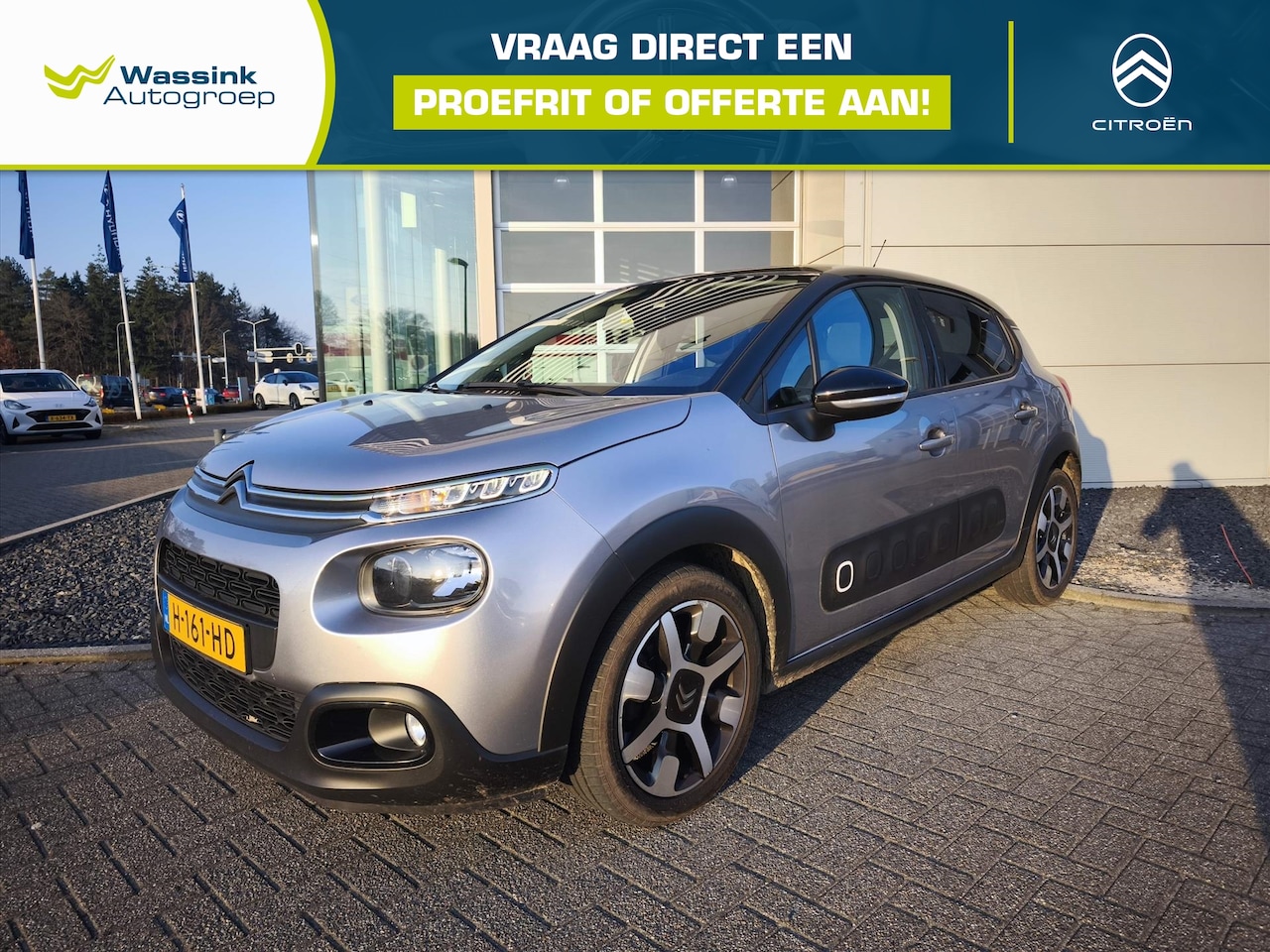 Citroën C3 - 1.2 PureTech 82pk Shine | Camera | Navigatie | 17 inch | Carplay | All season - AutoWereld.nl