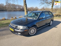 Volvo V40 - 1.8 Europa | nieuwe apk: 03-03-2027 |