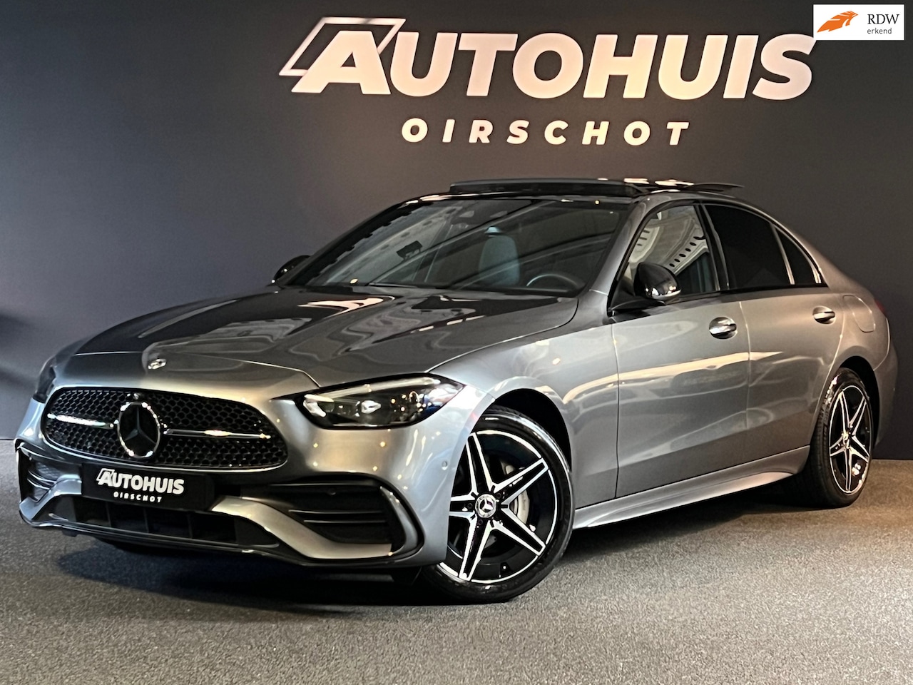 Mercedes-Benz C-klasse - 300 e AMG Line Limousine Pano/Memoryseats/360Camera/Headup/Carbon/Stuurverwarming/Stoelven - AutoWereld.nl