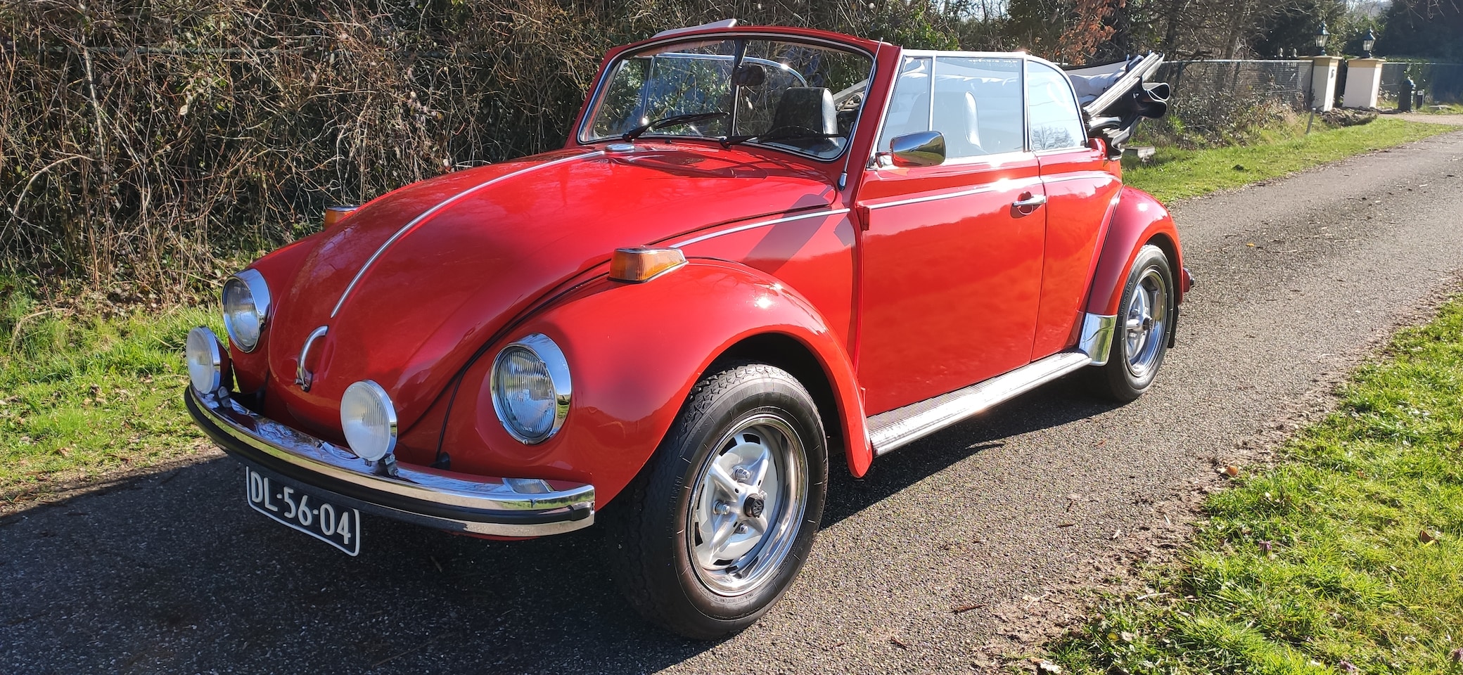 Volkswagen Kever Cabriolet - 1303 LS in zeer goede originele staat - AutoWereld.nl
