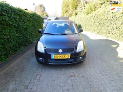 Suzuki Swift - 1.3 Shogun nl auto met onerhoud boeken en nap met airco en net een ondershoud beurt gehad