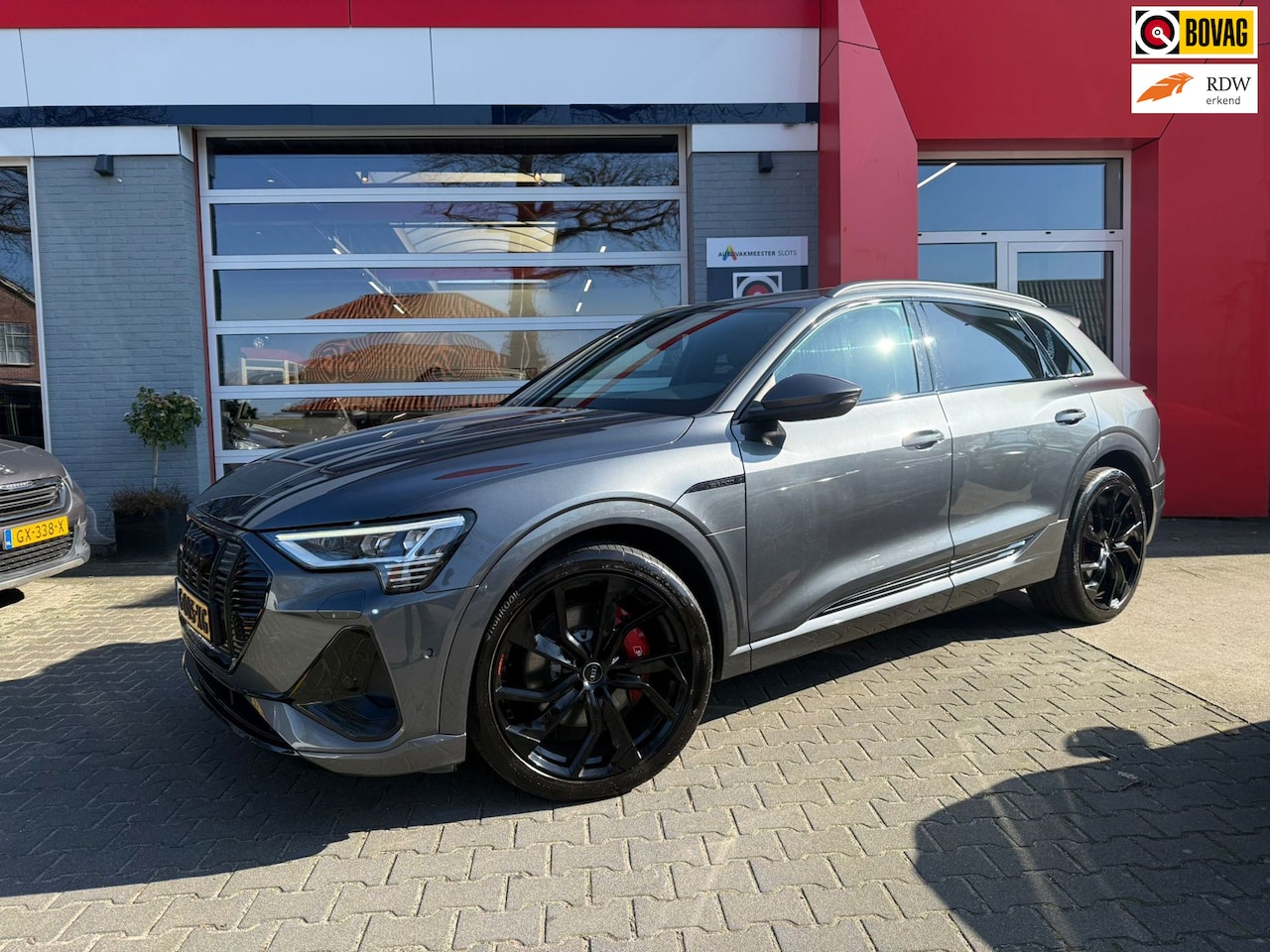 Audi e-tron - e-tron 50 quattro Launch edition Black E-tron 50 quattro Launch edition Black 71 kWh - AutoWereld.nl