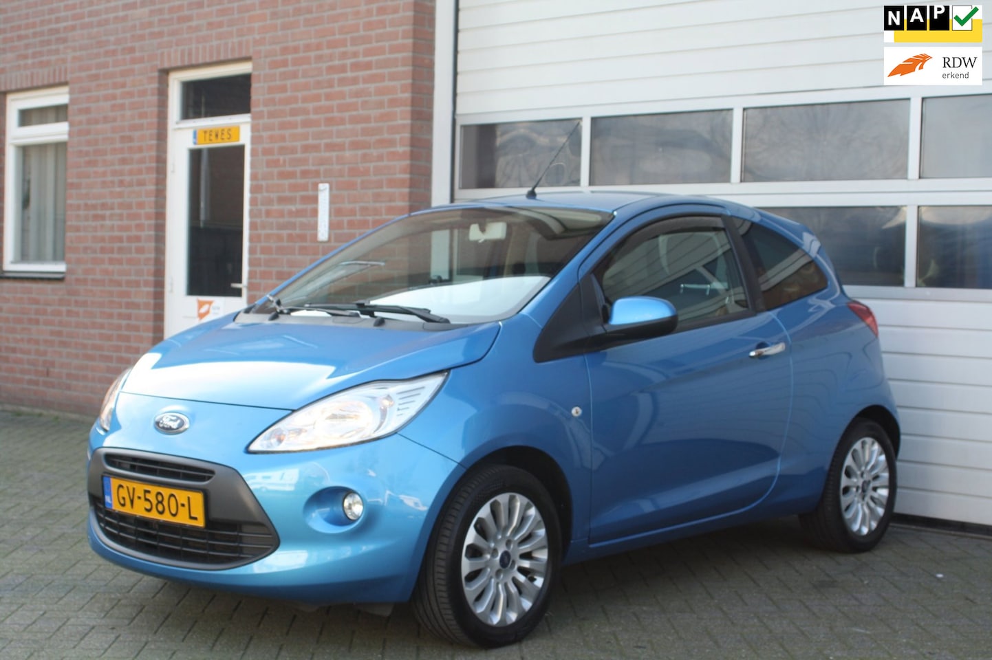 Ford Ka - 1.2 Titanium Garantie 1ste Eigenaar Licht metalen velgen clima stoel verwarming - AutoWereld.nl