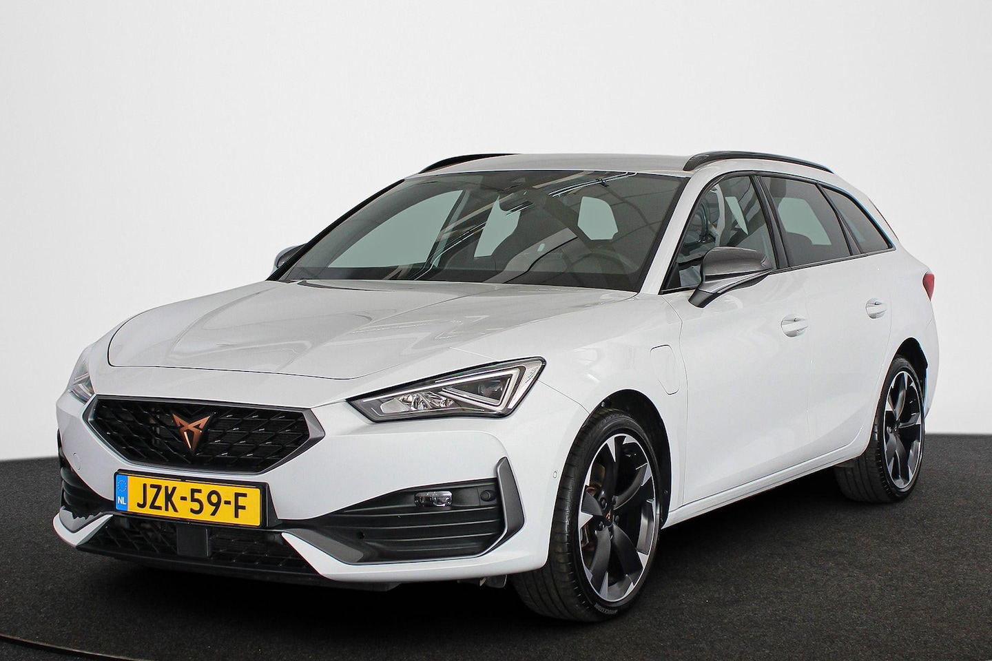 CUPRA Leon Sportstourer - 1.4 e-Hybrid Trekhaak Stoelverwarming Elektrische Achterklep - AutoWereld.nl