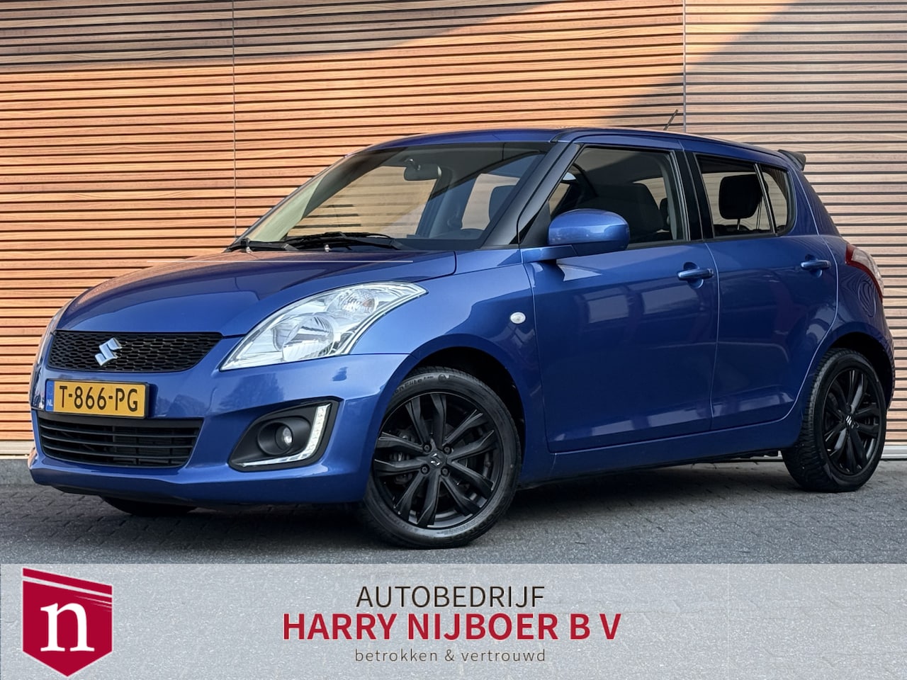 Suzuki Swift - 1.2 Bandit EASSS PDC / Telefoon / Lm Velgen / Airco - AutoWereld.nl