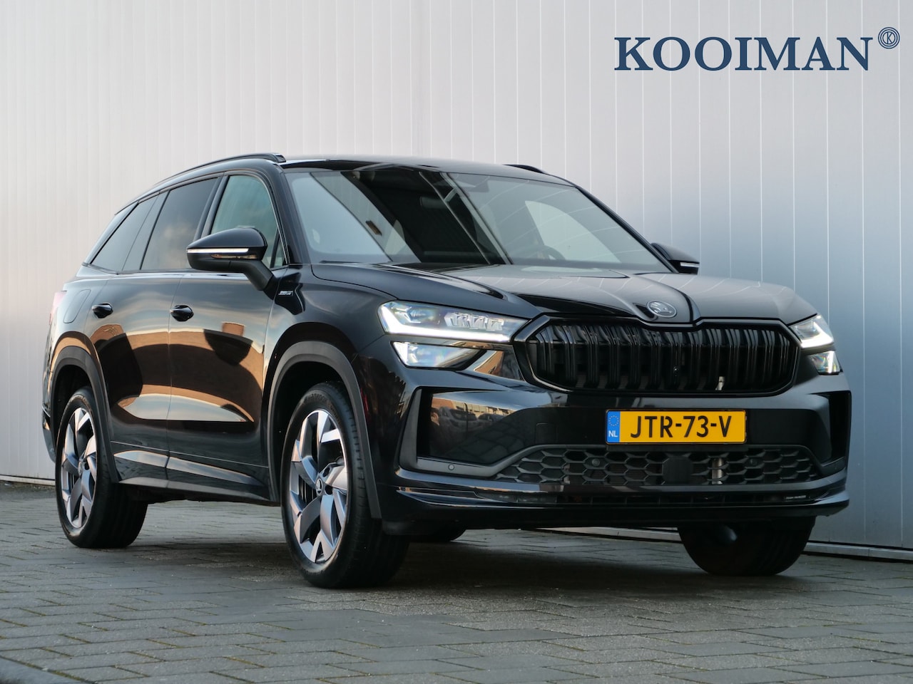Skoda Kodiaq - 1.5 TSI PHEV Sportline Business 204 Pk Automaat Navi / DAB / Camera / Apple Carplay / Keyl - AutoWereld.nl