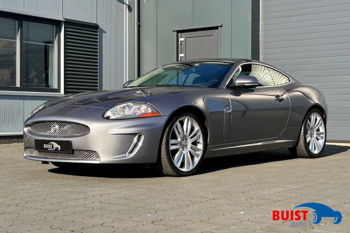 Jaguar XKR - 5.0 V8 S/C Coupé 94798KM! NL-auto! YOUNGTIMER! - AutoWereld.nl