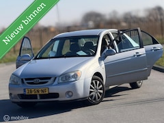 Kia Cerato - 1.6-16V LX