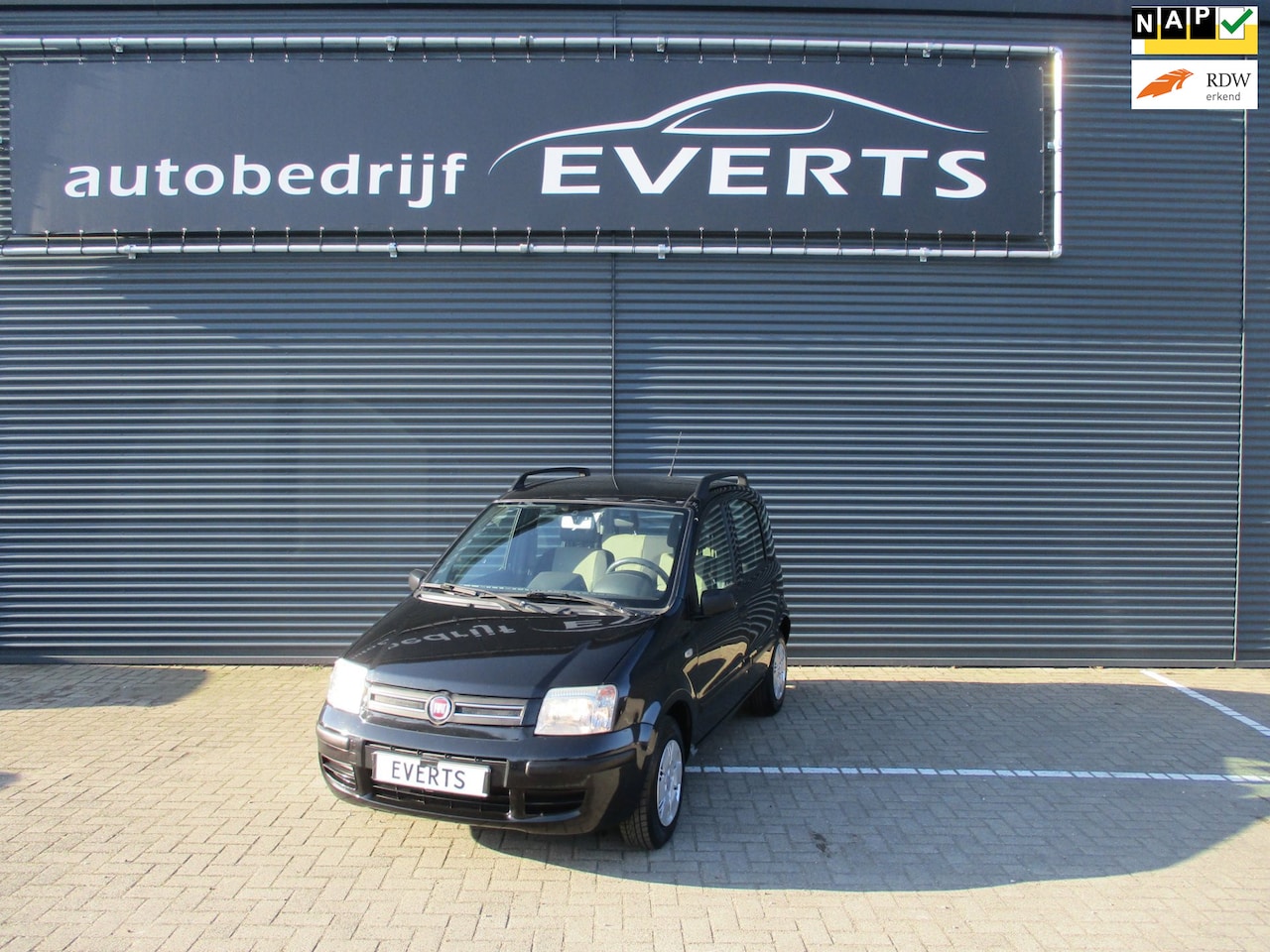 Fiat Panda - 1.2 Young 136685 Km Nap met Airco elektrisch pakket zeer nette goed rijdende auto nu leuke - AutoWereld.nl