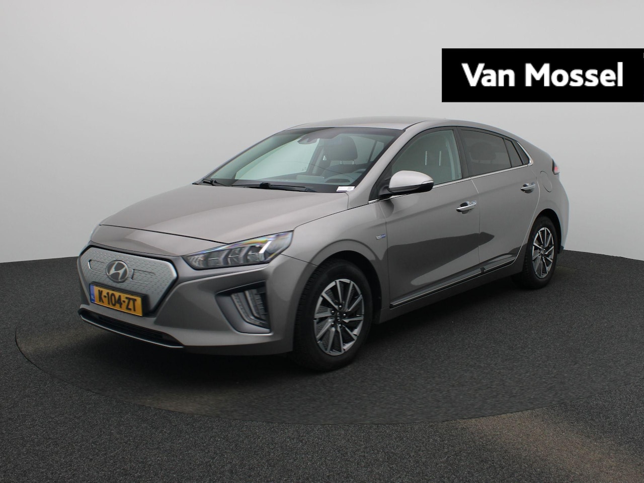 Hyundai IONIQ - Comfort EV 38 kWh | Warmtepomp | Apple Carplay / Android Auto | LED Koplampen | Privacy Gl - AutoWereld.nl