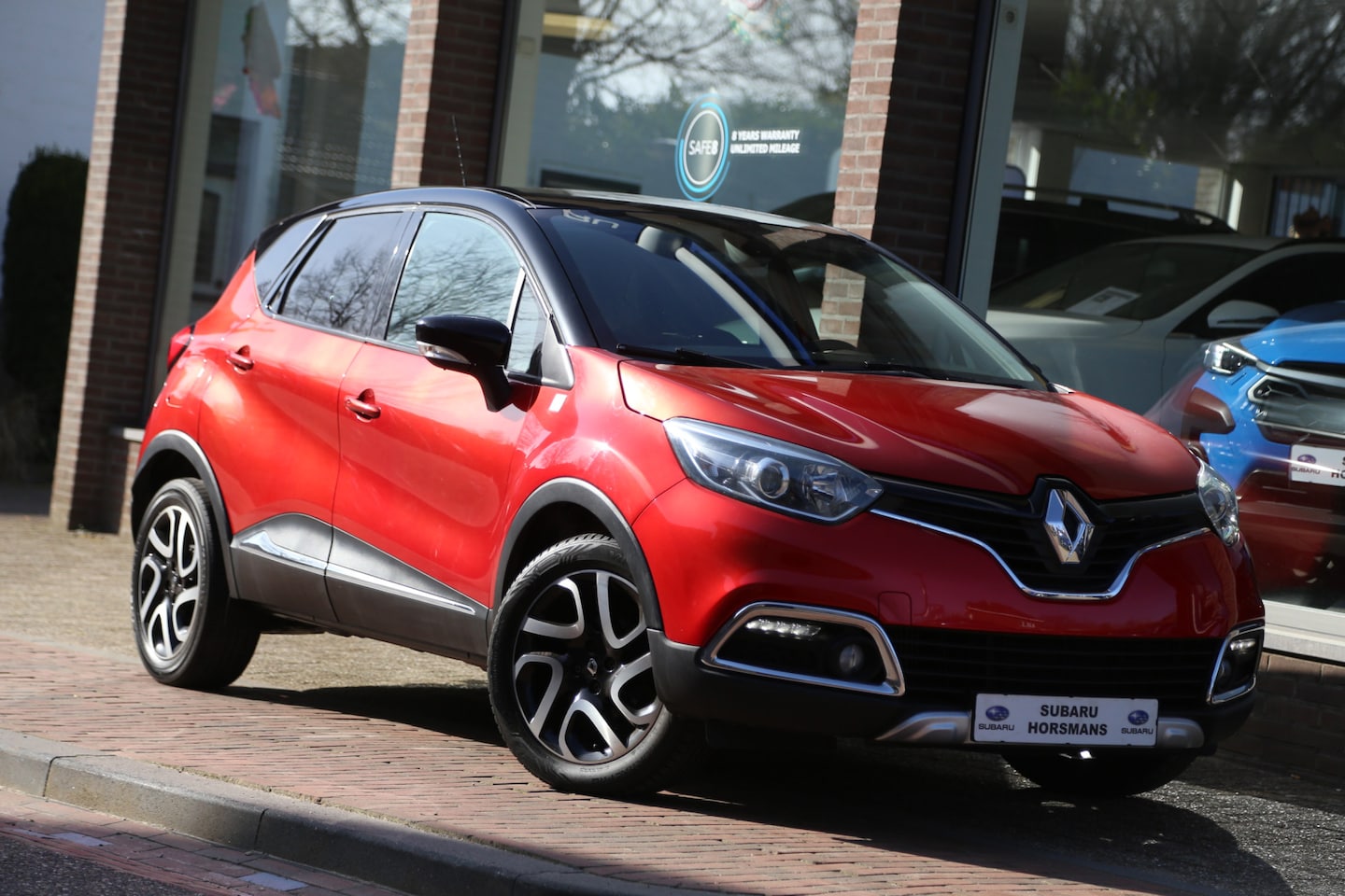 Renault Captur - 0.9 TCe Helly Hansen Navi Grip Control - AutoWereld.nl