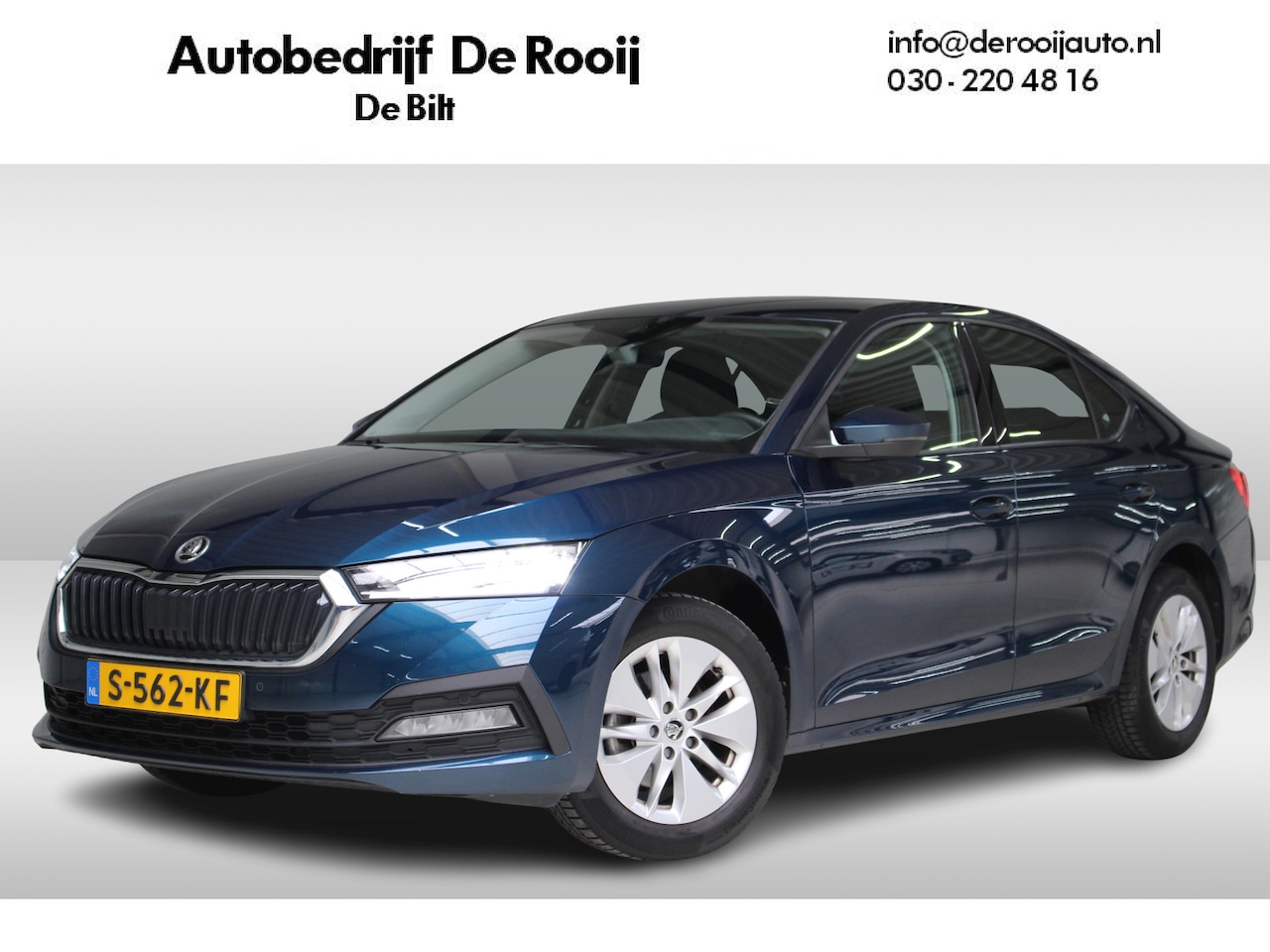 Skoda Octavia - 1.0 e-TSI Business Edition Navigatie | Lichtmetalen velgen | El. achterklep | Cruise Contr - AutoWereld.nl