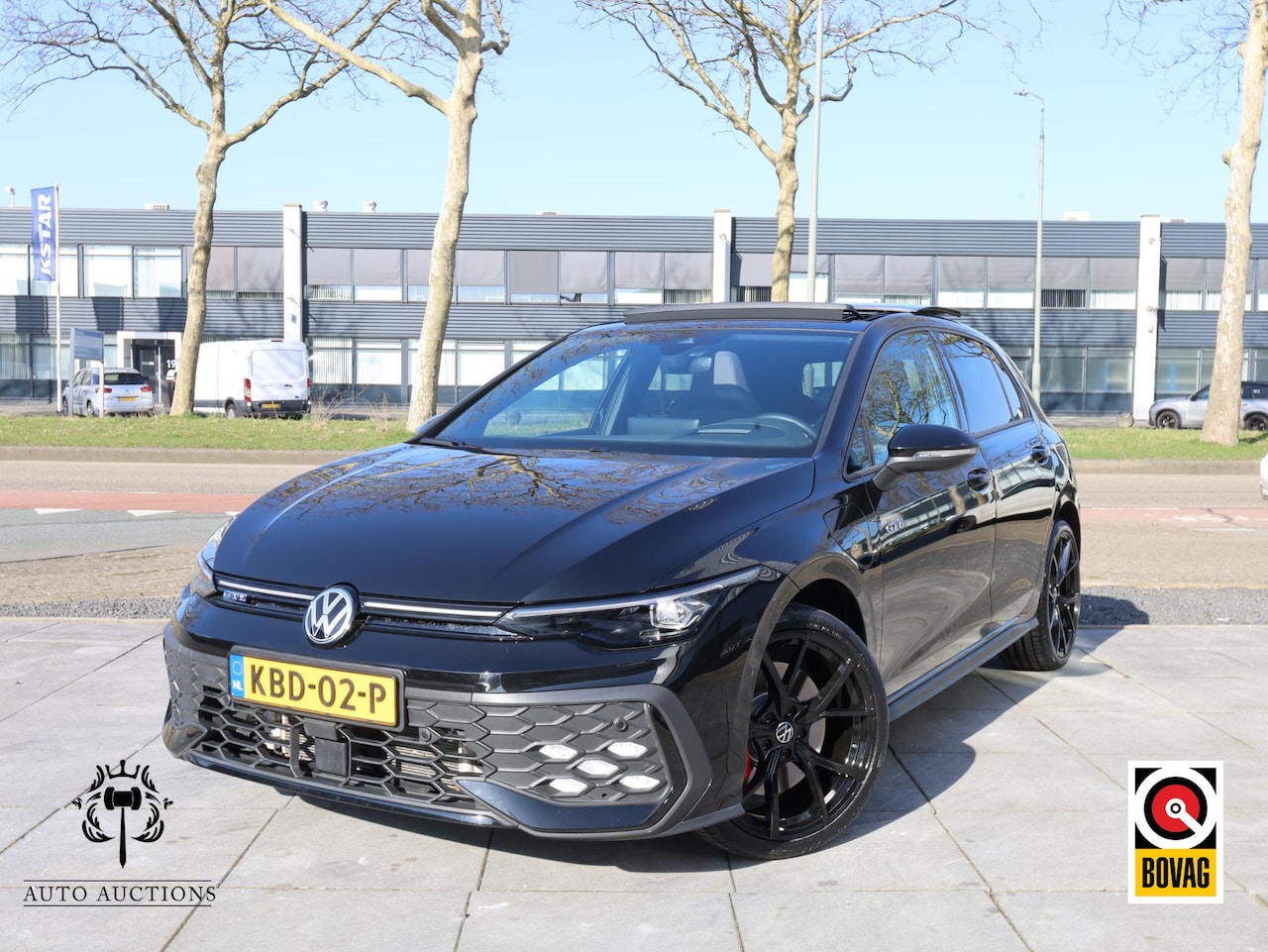Volkswagen Golf - GTE 1.5 eHybrid 272PK | Panodak | Head-up | Keyless | Camera | IQ Light Matrix | Stoel&Stu - AutoWereld.nl