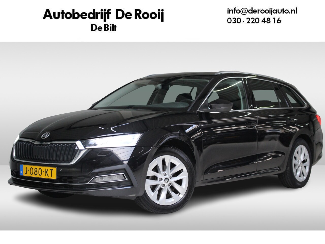 Skoda Octavia Combi - 1.5 TSI First Edition Navigatie | Trekhaak | 17"Velgen | Cruise Control - AutoWereld.nl