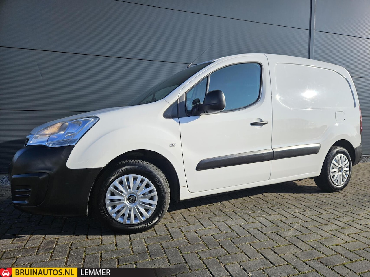 Peugeot Partner - 1.6 BlueHDi L1 Airco Carplay Cruise NAP - AutoWereld.nl