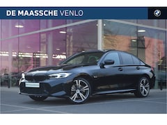 BMW 3-serie - 320e M Sport Automaat / Trekhaak / Schuif-kanteldak / Sportstoelen / M Adaptief onderstel