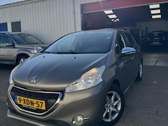 Peugeot 208 - 1.2 VTi Style | Koopje | Zo Mee | Airco | Navi
