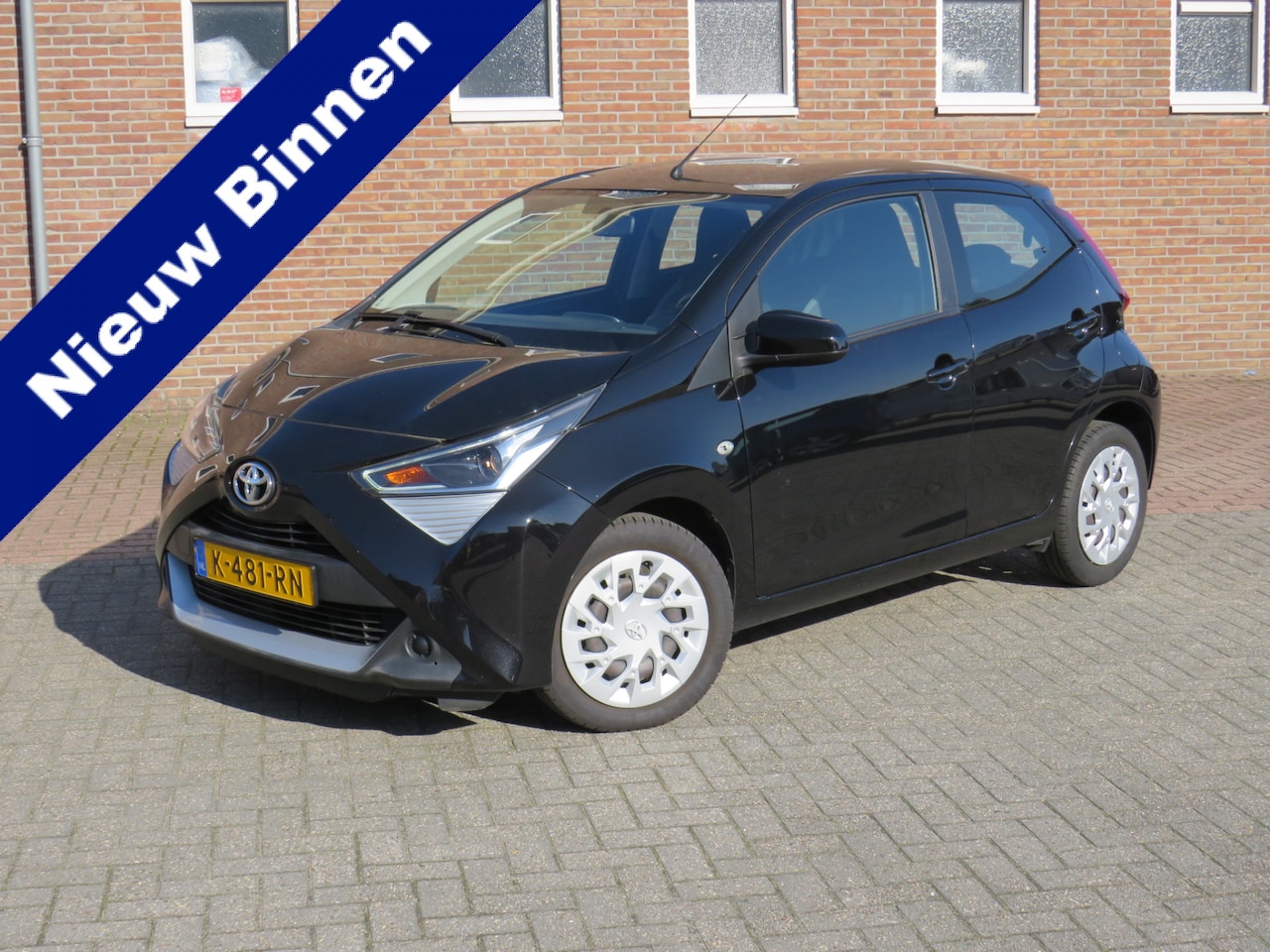 Toyota Aygo - 1.0 VVT-i x-play * Rijklaarprijs incl. garantie * Camera * Airco * Carplay Android * - AutoWereld.nl