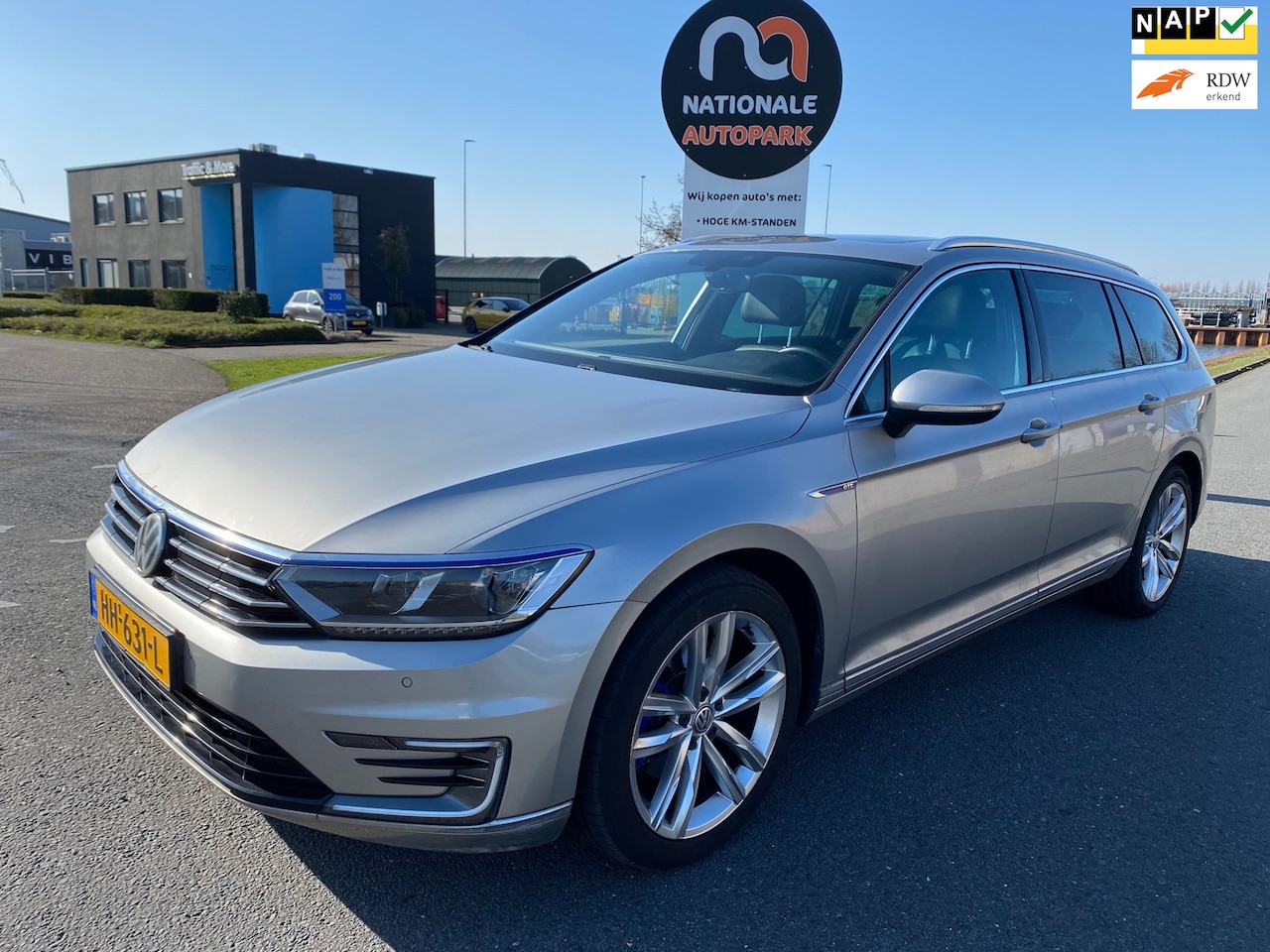 Volkswagen Passat Variant - 2015 * 1.4 TSI GTE Highline * APK * - AutoWereld.nl