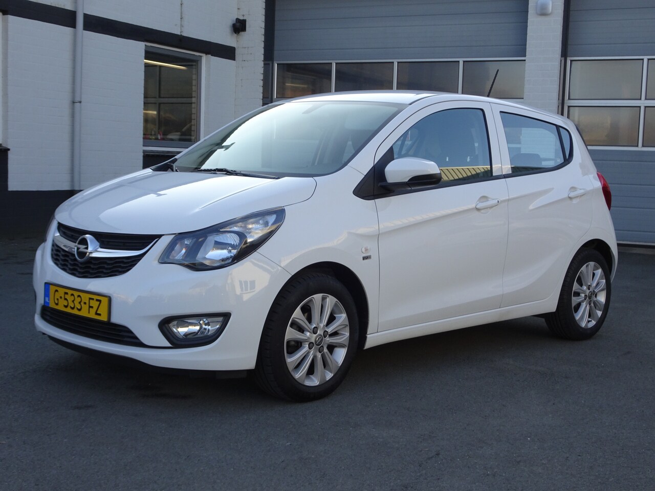 Opel Karl - 1.0 ecoFLEX 120 Jaar Edition Airco, navigatie, parkeersensoren, cruise controle, licht met - AutoWereld.nl