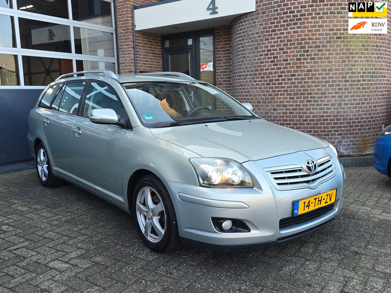 Toyota Avensis Wagon - 1.8 VVTi Luna Apk |Clima |Nap - AutoWereld.nl
